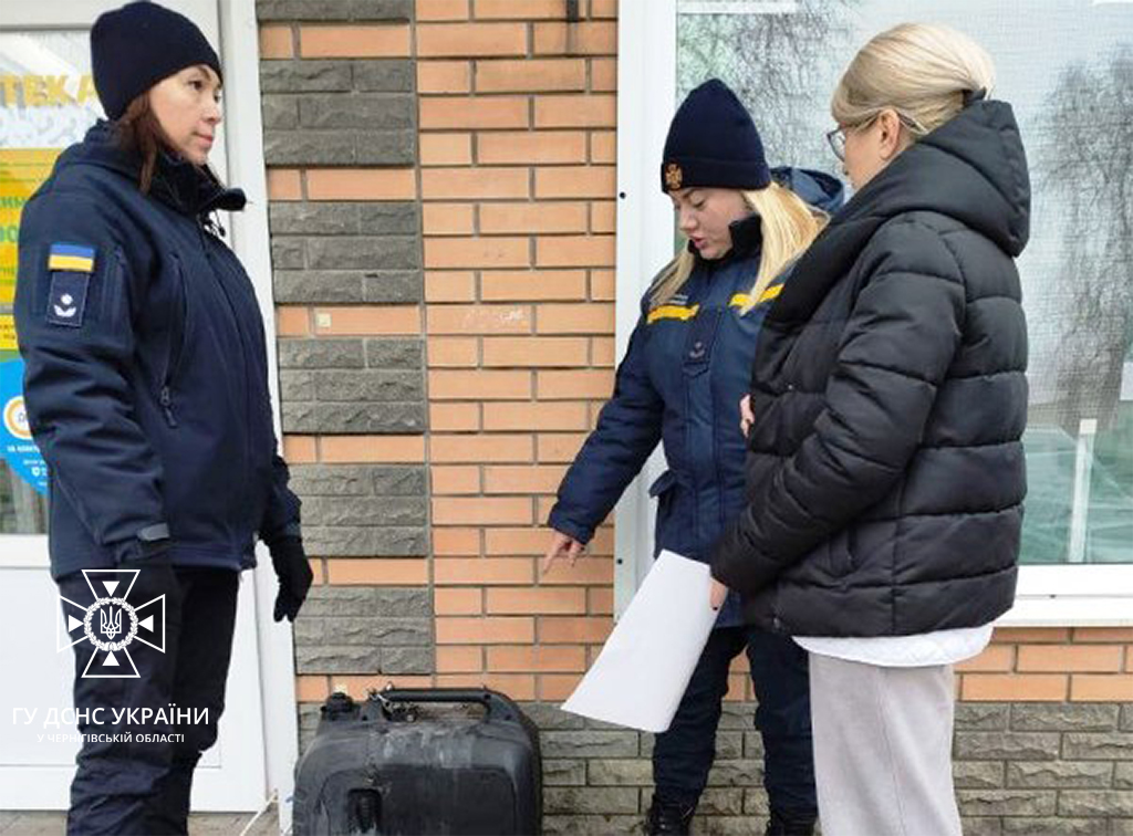 Прилуцькі фахівчині ДСНС розповіли містянам правила безпечного використання генераторів